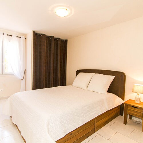 55---Chambre-avec-lit-double